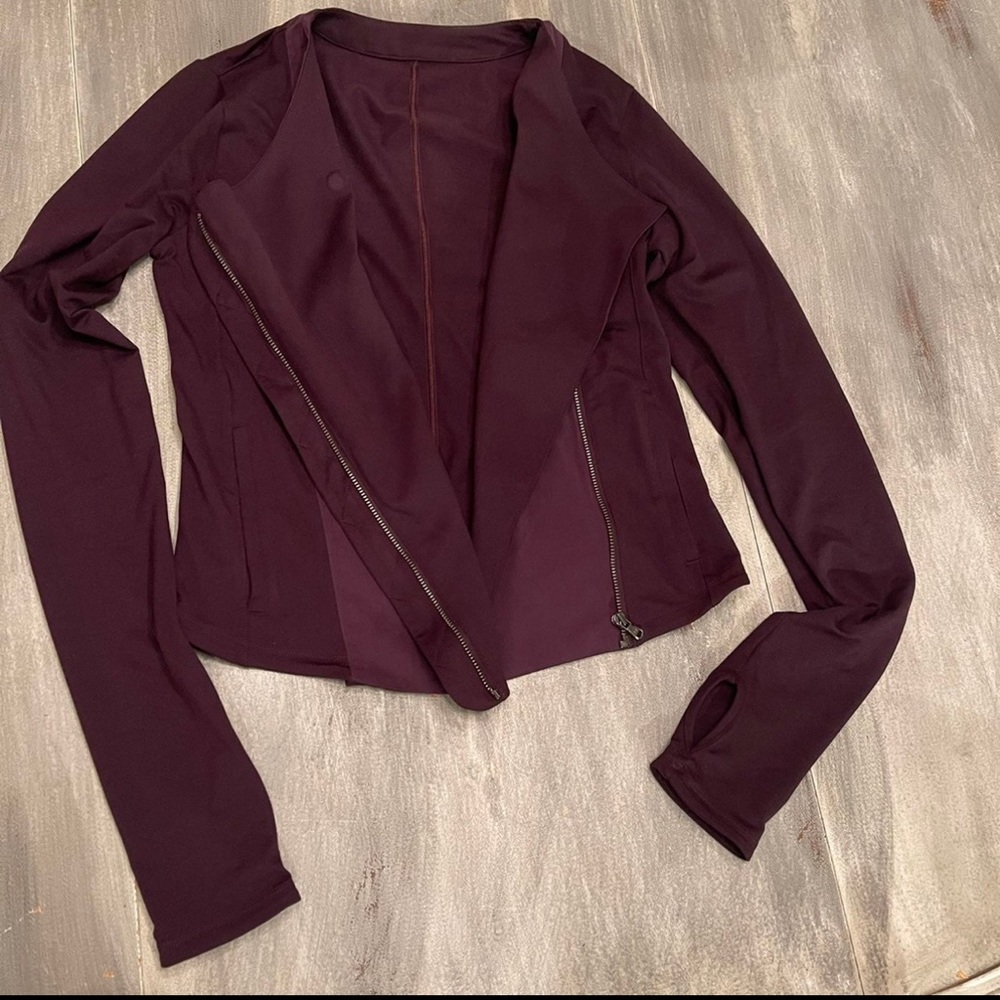 Women’s Under Armour Lightweight Jacket Size Small